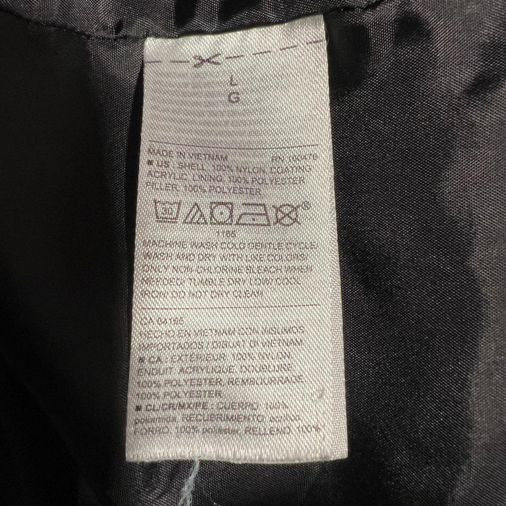 Old Navy Black Puffer Zip-up Vest - Picture 3 of 6